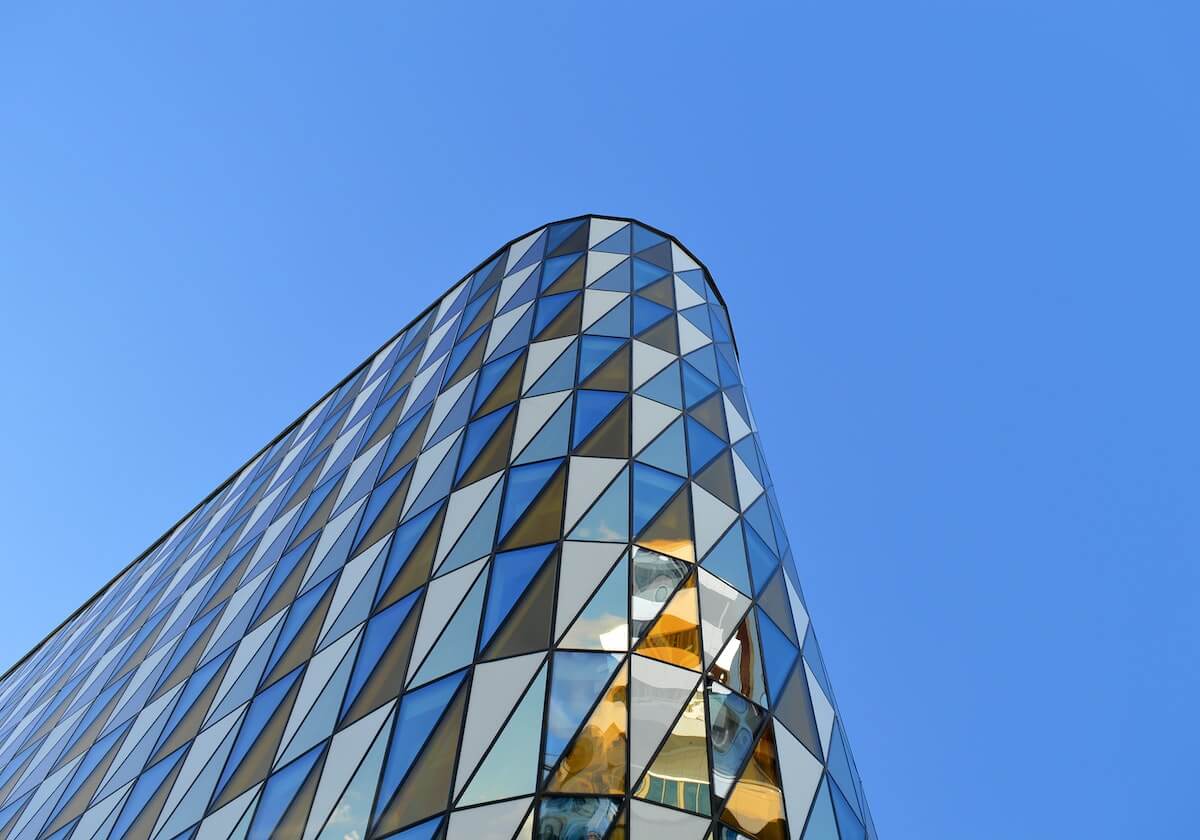 豪门悲喜夜：乙级队14-13淘汰曼联 凯恩绝杀拜仁3-2 穆帅无缘欧冠